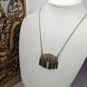  J Crew Gold Necklace fringe 1" pendant 18" chain good used condition patina